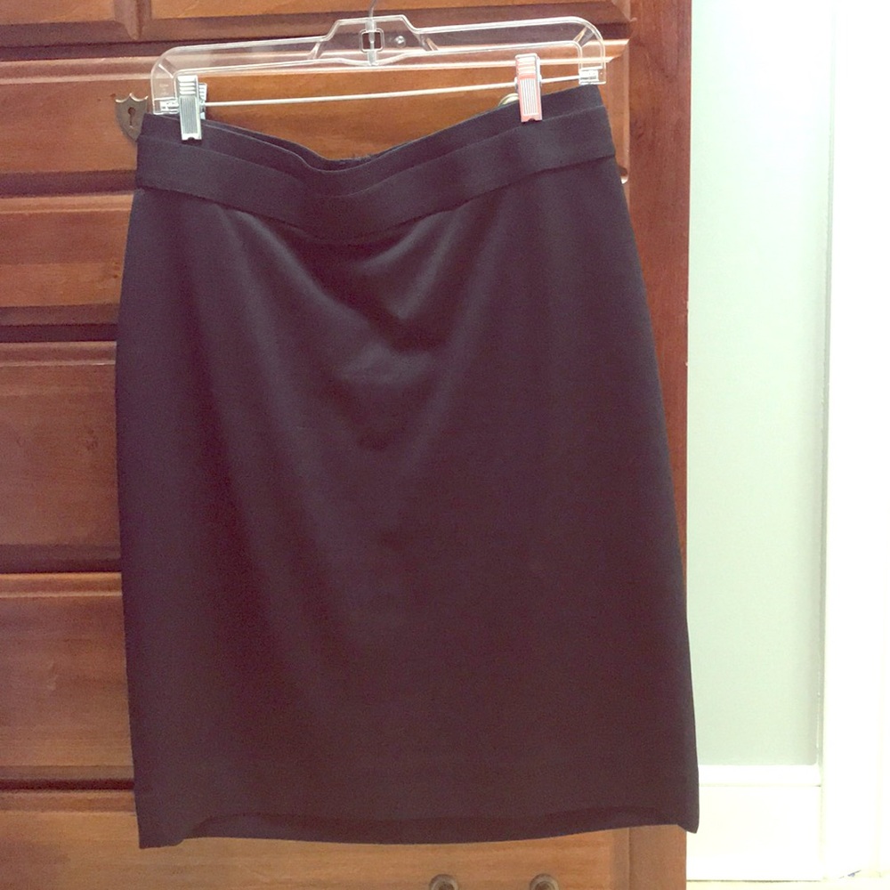 Black pencil skirt bcbg maxazria L